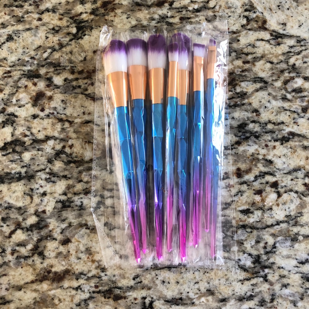 ⬇️PRICE DROP! NWT 10 Piece Makeup Brush Tool Set - Picture 7 of 7